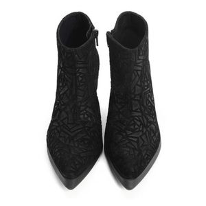 John fluevog ISHSHOES JITTERS WEDGED BOOT